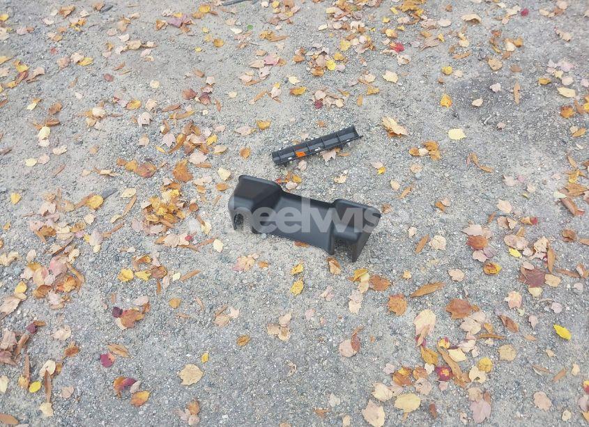 Photo 11 of 2024 Tesla Model Y LONG RANGE DUAL MOTOR ALL-WHEEL DRIVE (VIN 7SAYGDEE6RA310761)