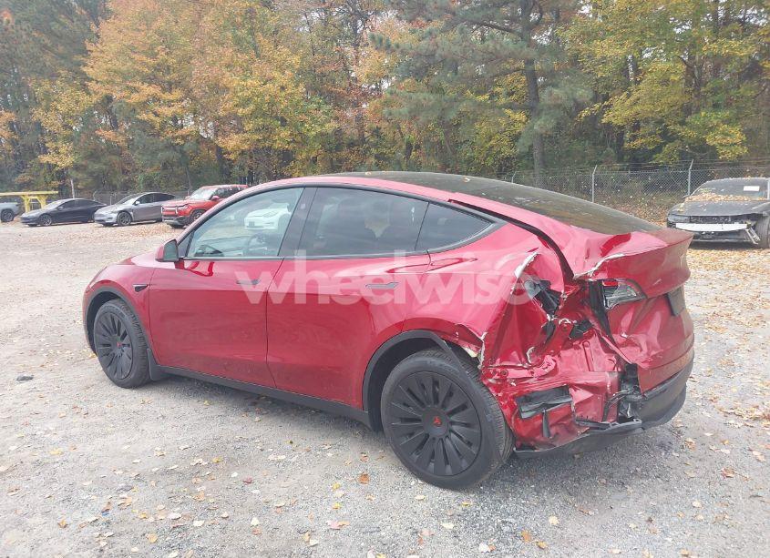 Photo 14 of 2024 Tesla Model Y LONG RANGE DUAL MOTOR ALL-WHEEL DRIVE (VIN 7SAYGDEE6RA310761)