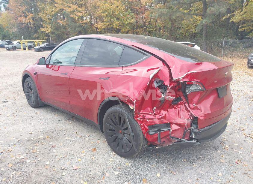 Photo 6 of 2024 Tesla Model Y LONG RANGE DUAL MOTOR ALL-WHEEL DRIVE (VIN 7SAYGDEE6RA310761)