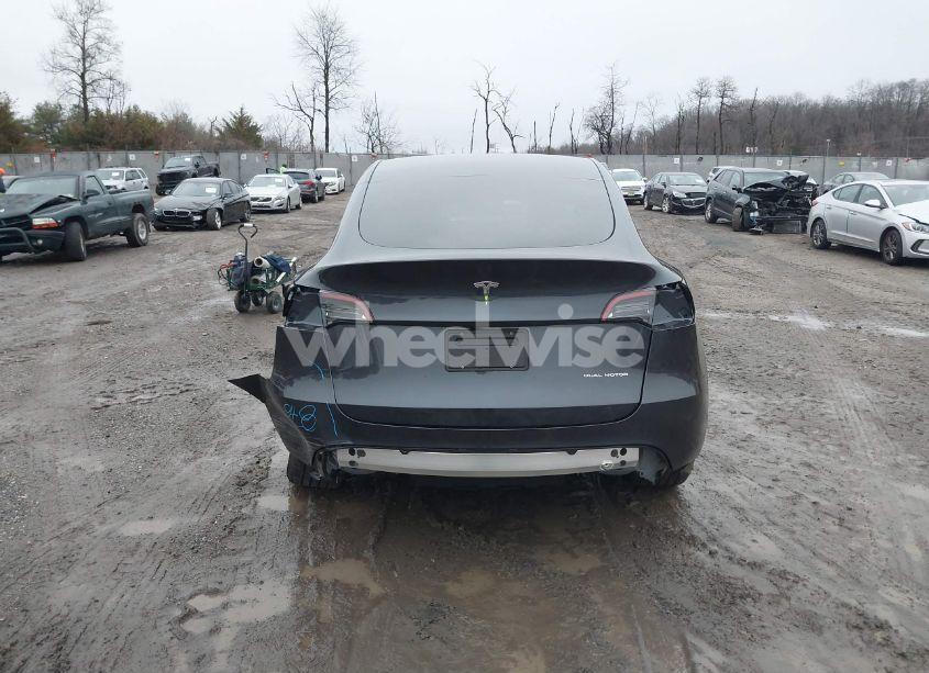 Photo 16 of 2024 Tesla Model Y LONG RANGE DUAL MOTOR ALL-WHEEL DRIVE (VIN 7SAYGDEE6RA329410)