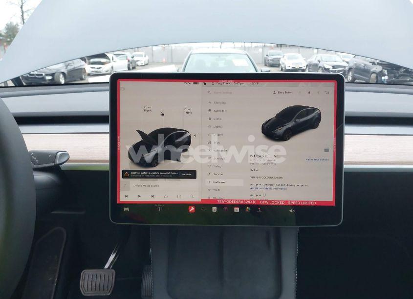 Photo 18 of 2024 Tesla Model Y LONG RANGE DUAL MOTOR ALL-WHEEL DRIVE (VIN 7SAYGDEE6RA329410)