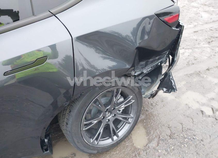 Photo 21 of 2024 Tesla Model Y LONG RANGE DUAL MOTOR ALL-WHEEL DRIVE (VIN 7SAYGDEE6RA329410)