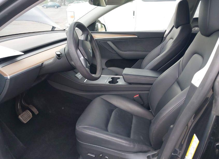 Photo 5 of 2024 Tesla Model Y LONG RANGE DUAL MOTOR ALL-WHEEL DRIVE (VIN 7SAYGDEE6RF025657)