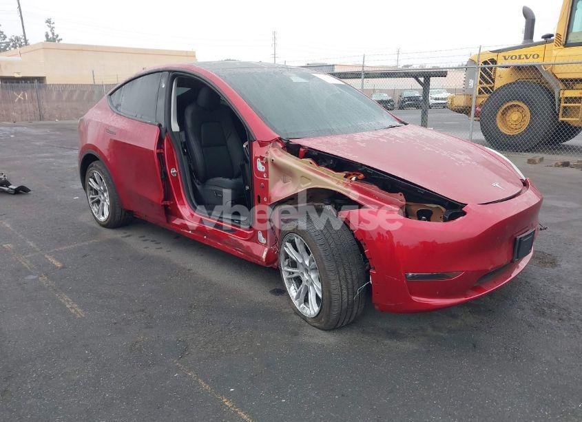 2024 Tesla Model Y LONG RANGE DUAL MOTOR ALL-WHEEL DRIVE (VIN 7SAYGDEE6RF076107) main photo