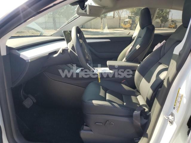 Photo 9 of 2024 TESLA MODEL Y (VIN 7SAYGDEE6RF083400)