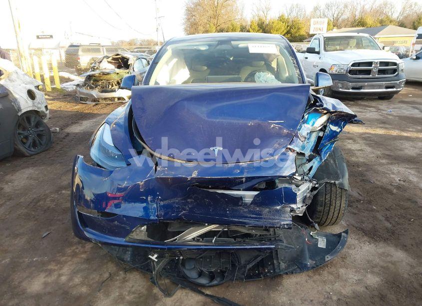 Photo 13 of 2024 Tesla Model Y LONG RANGE DUAL MOTOR ALL-WHEEL DRIVE (VIN 7SAYGDEE6RF168687)