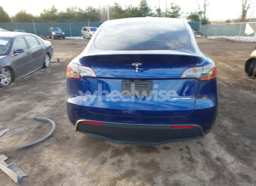 Photo 17 of 2024 Tesla Model Y LONG RANGE DUAL MOTOR ALL-WHEEL DRIVE (VIN 7SAYGDEE6RF168687)