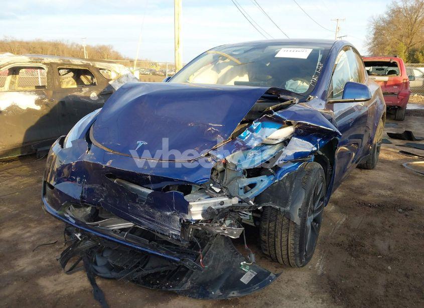 Photo 2 of 2024 Tesla Model Y LONG RANGE DUAL MOTOR ALL-WHEEL DRIVE (VIN 7SAYGDEE6RF168687)