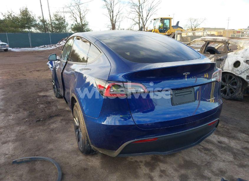 Photo 3 of 2024 Tesla Model Y LONG RANGE DUAL MOTOR ALL-WHEEL DRIVE (VIN 7SAYGDEE6RF168687)