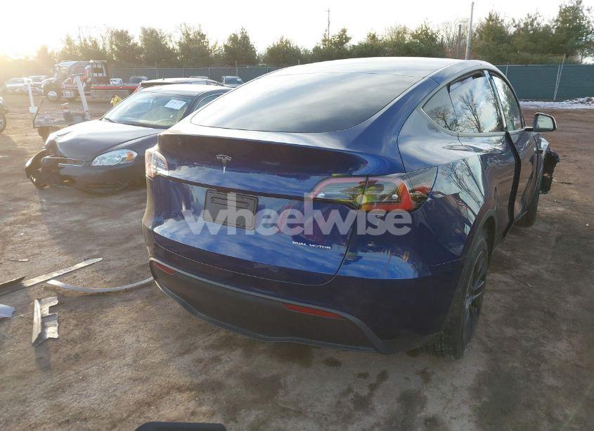 Photo 4 of 2024 Tesla Model Y LONG RANGE DUAL MOTOR ALL-WHEEL DRIVE (VIN 7SAYGDEE6RF168687)