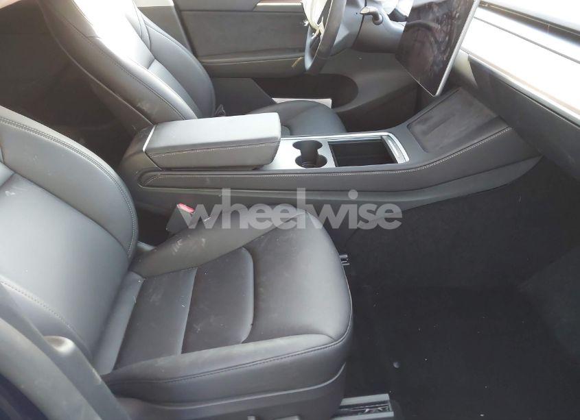 Photo 5 of 2024 Tesla Model Y LONG RANGE DUAL MOTOR ALL-WHEEL DRIVE (VIN 7SAYGDEE6RF168687)