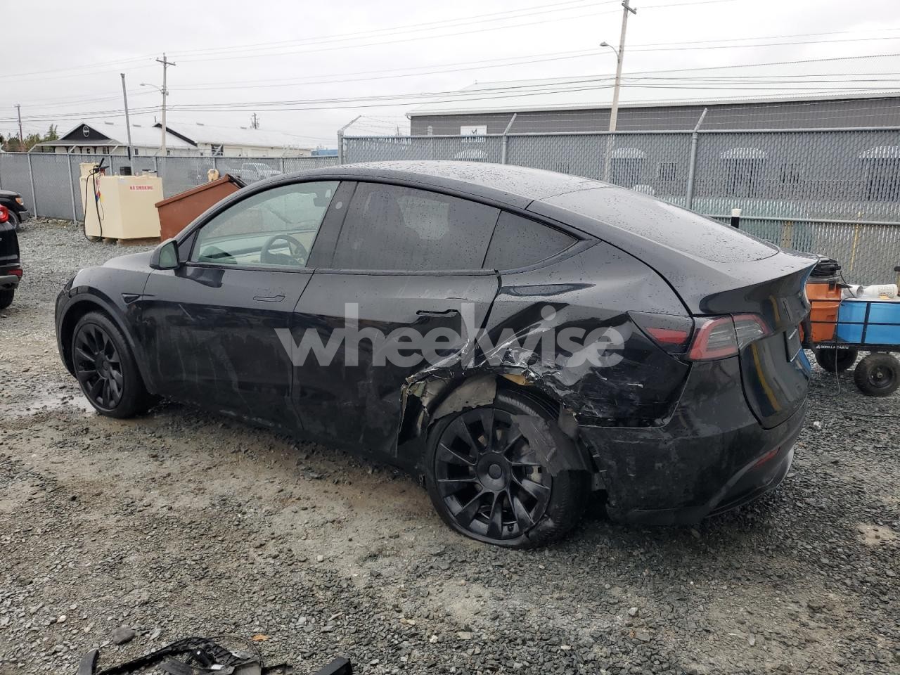 Photo 2 of 2024 TESLA MODEL Y (VIN 7SAYGDEE6RF989661)