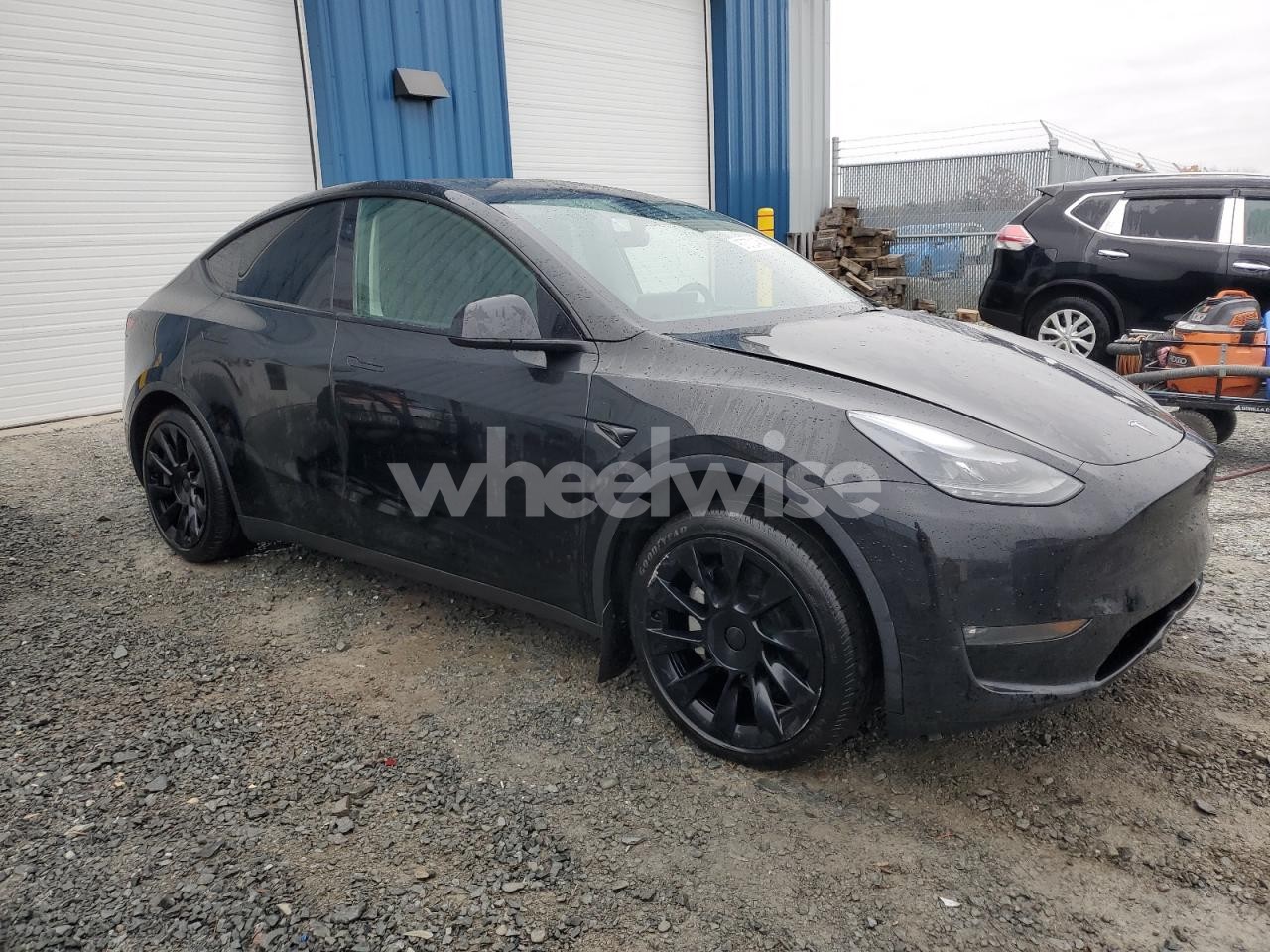 Photo 4 of 2024 TESLA MODEL Y (VIN 7SAYGDEE6RF989661)