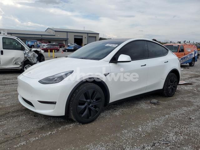 Photo 8 of 2025 TESLA MODEL Y (VIN 7SAYGDEE6SF220440)