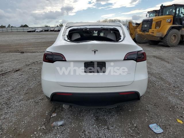 Photo 9 of 2025 TESLA MODEL Y (VIN 7SAYGDEE6SF220440)