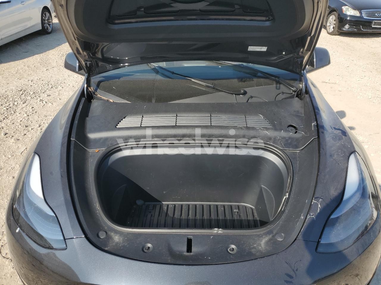 Photo 11 of 2025 TESLA MODEL Y (VIN 7SAYGDEE6SF223810)
