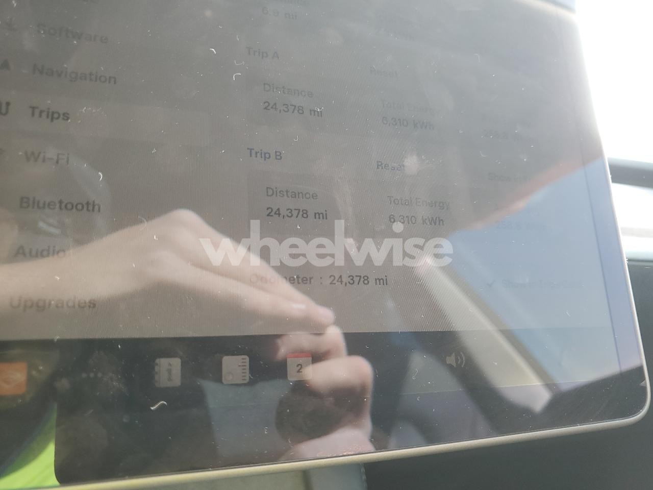 Photo 9 of 2025 TESLA MODEL Y (VIN 7SAYGDEE6SF223810)