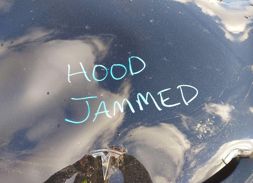 Photo 10 of 2022 Tesla Model Y LONG RANGE DUAL MOTOR ALL-WHEEL DRIVE (VIN 7SAYGDEE7NA005148)