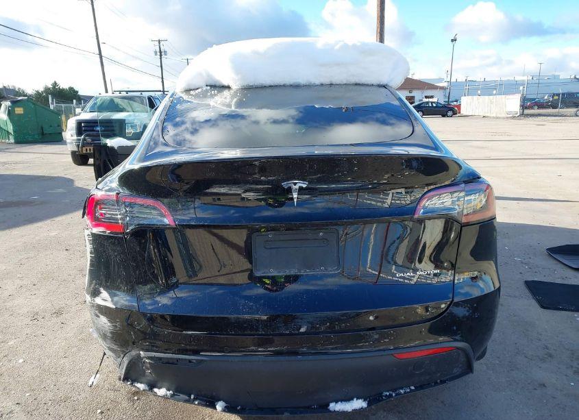Photo 16 of 2022 Tesla Model Y LONG RANGE DUAL MOTOR ALL-WHEEL DRIVE (VIN 7SAYGDEE7NA005148)