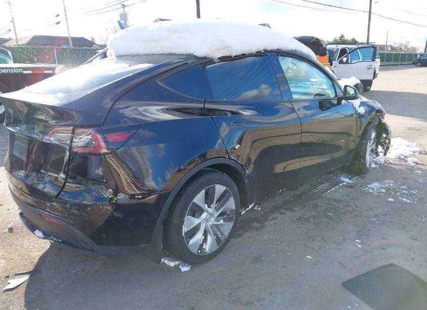 Photo 4 of 2022 Tesla Model Y LONG RANGE DUAL MOTOR ALL-WHEEL DRIVE (VIN 7SAYGDEE7NA005148)