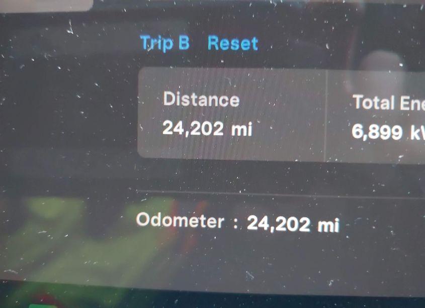 Photo 7 of 2022 Tesla Model Y LONG RANGE DUAL MOTOR ALL-WHEEL DRIVE (VIN 7SAYGDEE7NA005148)