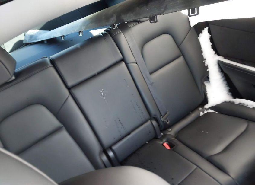 Photo 8 of 2022 Tesla Model Y LONG RANGE DUAL MOTOR ALL-WHEEL DRIVE (VIN 7SAYGDEE7NA005148)