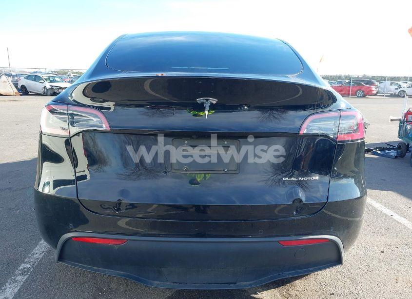 Photo 15 of 2022 Tesla Model Y LONG RANGE DUAL MOTOR ALL-WHEEL DRIVE (VIN 7SAYGDEE7NF369914)
