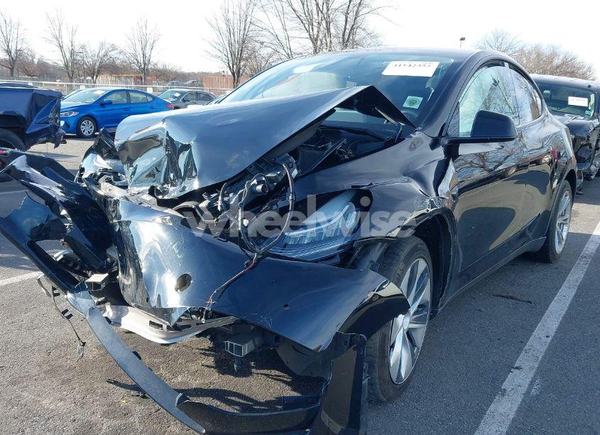 Photo 2 of 2022 Tesla Model Y LONG RANGE DUAL MOTOR ALL-WHEEL DRIVE (VIN 7SAYGDEE7NF369914)