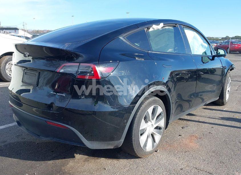 Photo 4 of 2022 Tesla Model Y LONG RANGE DUAL MOTOR ALL-WHEEL DRIVE (VIN 7SAYGDEE7NF369914)