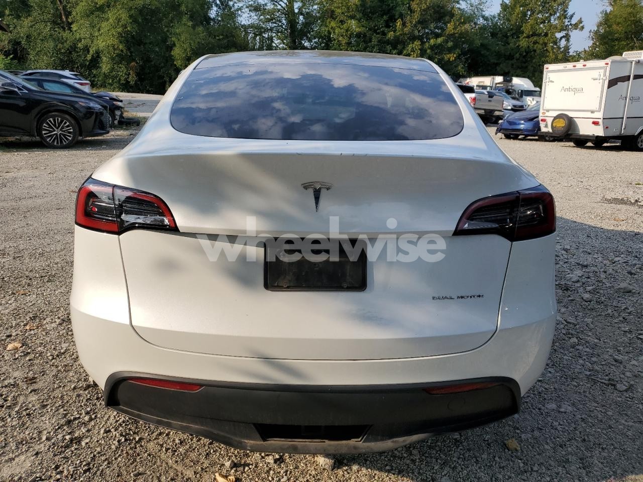 Photo 6 of 2023 TESLA MODEL Y (VIN 7SAYGDEE7NF436897)