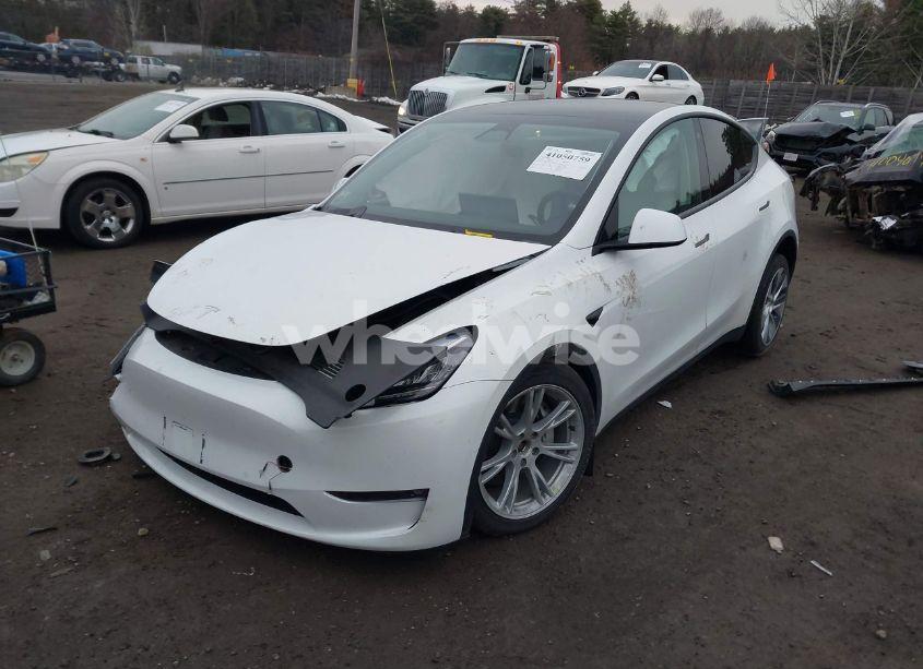 Photo 2 of 2022 Tesla Model Y LONG RANGE DUAL MOTOR ALL-WHEEL DRIVE (VIN 7SAYGDEE7NF447334)