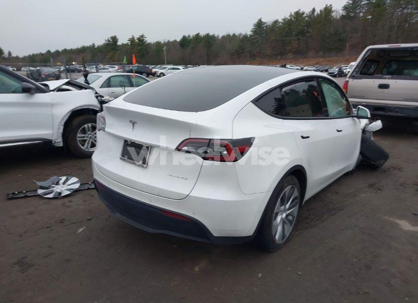 Photo 4 of 2022 Tesla Model Y LONG RANGE DUAL MOTOR ALL-WHEEL DRIVE (VIN 7SAYGDEE7NF447334)