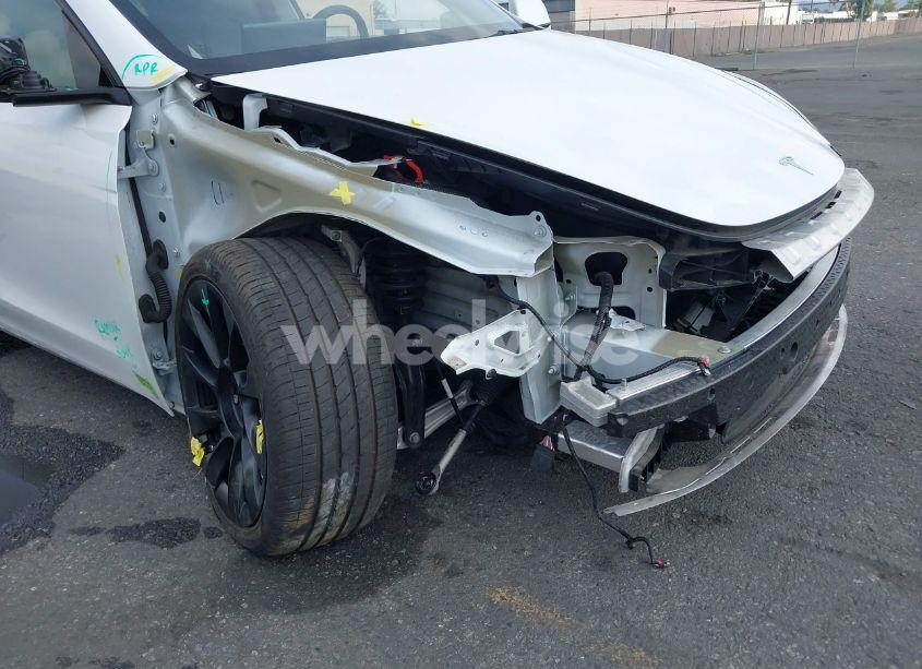 Photo 6 of 2022 Tesla Model Y LONG RANGE DUAL MOTOR ALL-WHEEL DRIVE (VIN 7SAYGDEE7NF557980)