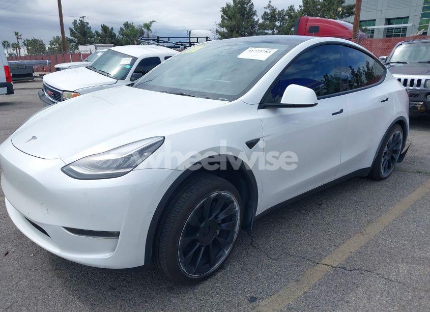 Photo 2 of 2023 Tesla Model Y AWD/LONG RANGE DUAL MOTOR ALL-WHEEL DRIVE (VIN 7SAYGDEE7PA023295)