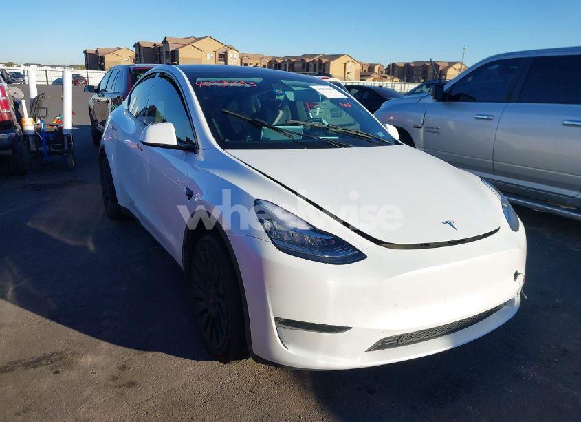 2023 Tesla Model Y AWD/LONG RANGE DUAL MOTOR ALL-WHEEL DRIVE (VIN 7SAYGDEE7PA042008) main photo