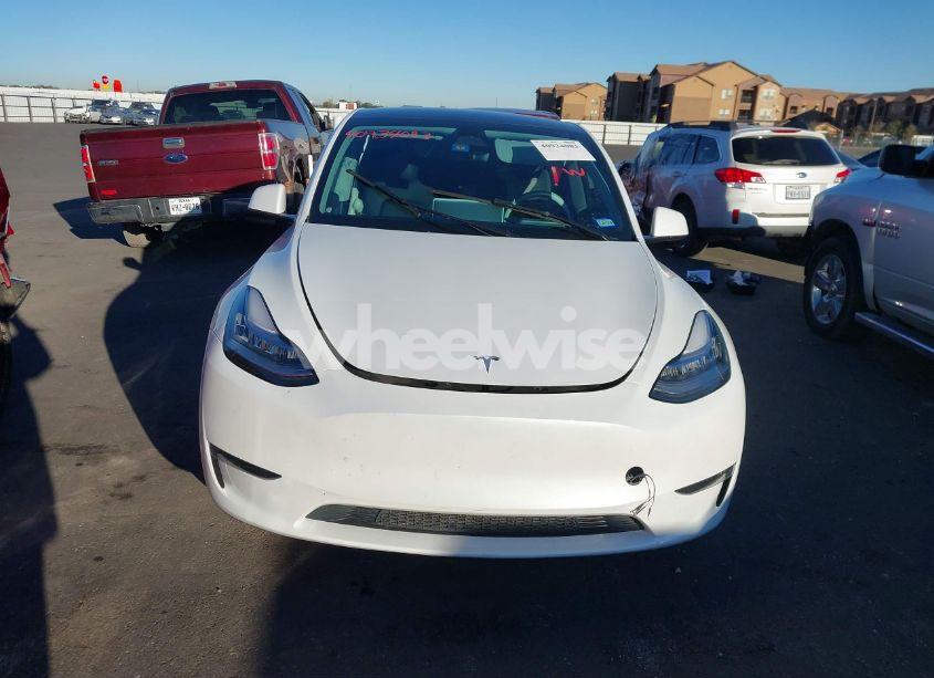 Photo 11 of 2023 Tesla Model Y AWD/LONG RANGE DUAL MOTOR ALL-WHEEL DRIVE (VIN 7SAYGDEE7PA042008)