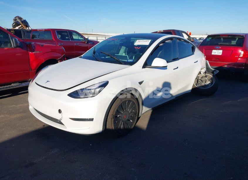 Photo 13 of 2023 Tesla Model Y AWD/LONG RANGE DUAL MOTOR ALL-WHEEL DRIVE (VIN 7SAYGDEE7PA042008)