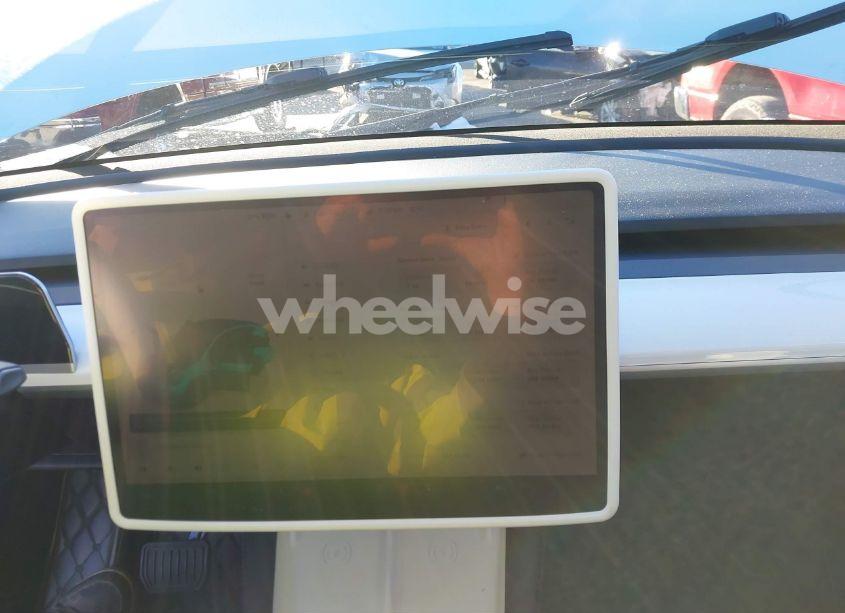 Photo 7 of 2023 Tesla Model Y AWD/LONG RANGE DUAL MOTOR ALL-WHEEL DRIVE (VIN 7SAYGDEE7PA042008)