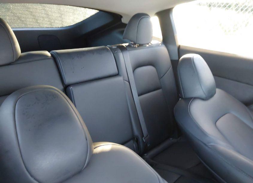 Photo 8 of 2023 Tesla Model Y AWD/LONG RANGE DUAL MOTOR ALL-WHEEL DRIVE (VIN 7SAYGDEE7PA069418)