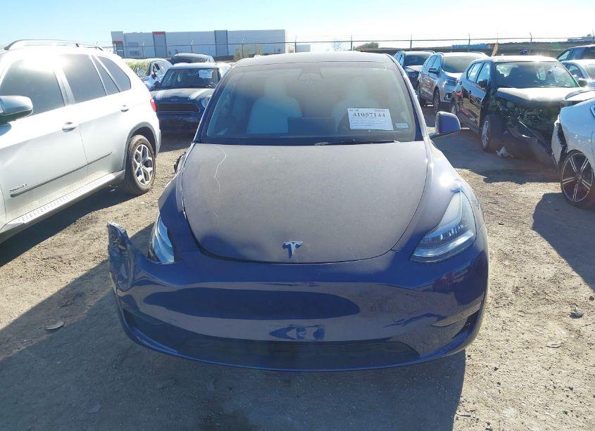 Photo 12 of 2023 Tesla Model Y AWD/LONG RANGE DUAL MOTOR ALL-WHEEL DRIVE (VIN 7SAYGDEE7PA077972)