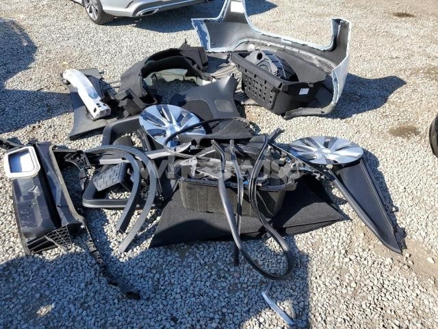 Photo 3 of 2023 TESLA MODEL Y (VIN 7SAYGDEE7PA079382)