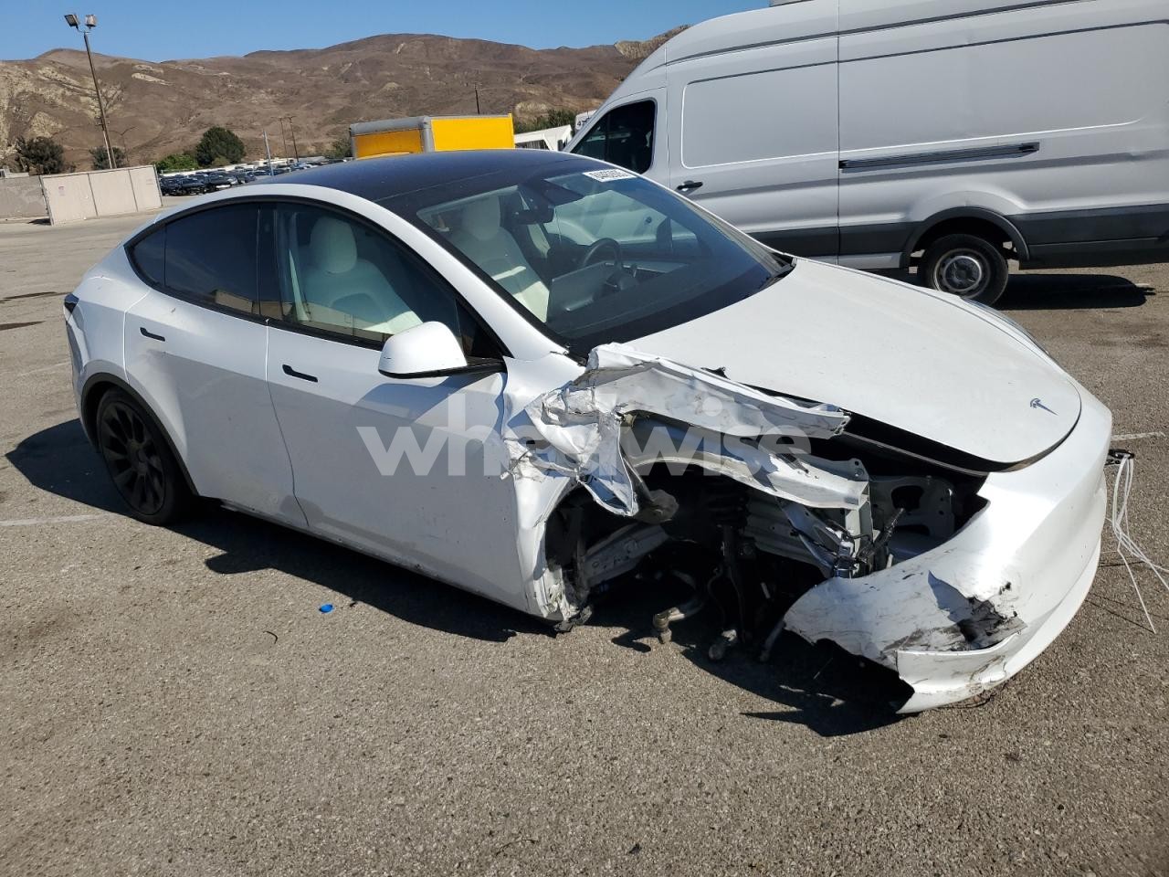 Photo 4 of 2023 TESLA MODEL Y (VIN 7SAYGDEE7PA105009)