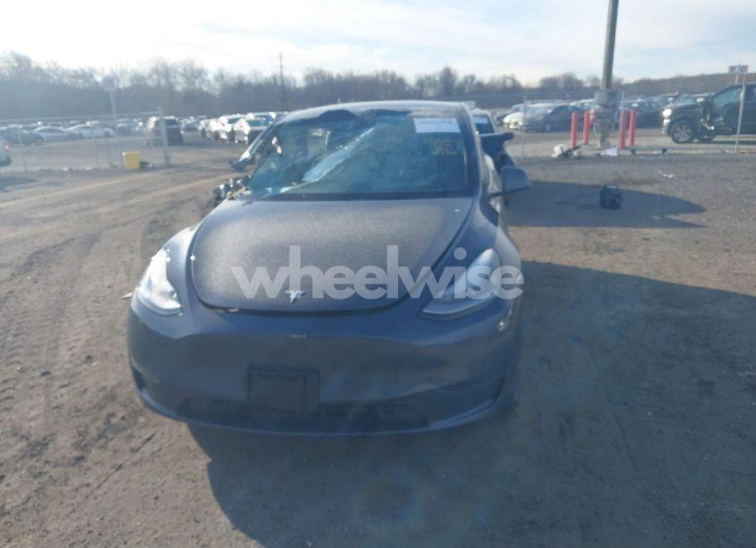 Photo 12 of 2023 Tesla Model Y AWD/LONG RANGE DUAL MOTOR ALL-WHEEL DRIVE (VIN 7SAYGDEE7PA109299)