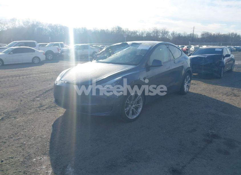 Photo 2 of 2023 Tesla Model Y AWD/LONG RANGE DUAL MOTOR ALL-WHEEL DRIVE (VIN 7SAYGDEE7PA109299)