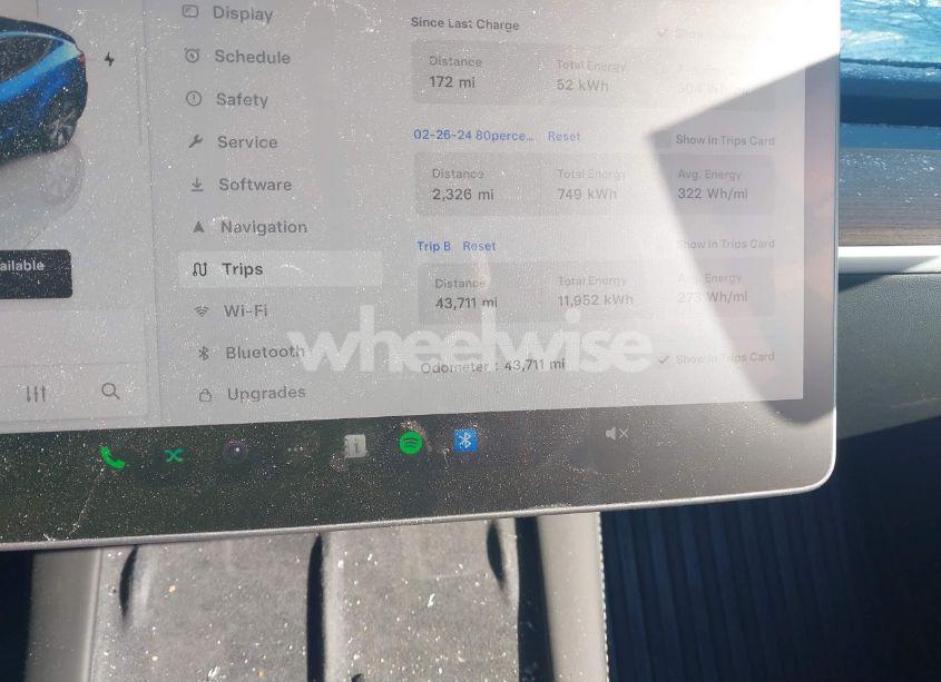 Photo 7 of 2023 Tesla Model Y AWD/LONG RANGE DUAL MOTOR ALL-WHEEL DRIVE (VIN 7SAYGDEE7PA109299)