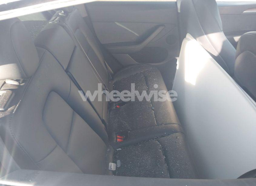 Photo 8 of 2023 Tesla Model Y AWD/LONG RANGE DUAL MOTOR ALL-WHEEL DRIVE (VIN 7SAYGDEE7PA109299)