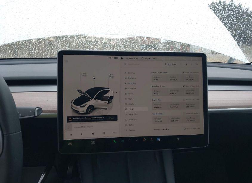Photo 18 of 2023 Tesla Model Y AWD/LONG RANGE DUAL MOTOR ALL-WHEEL DRIVE (VIN 7SAYGDEE7PA121615)