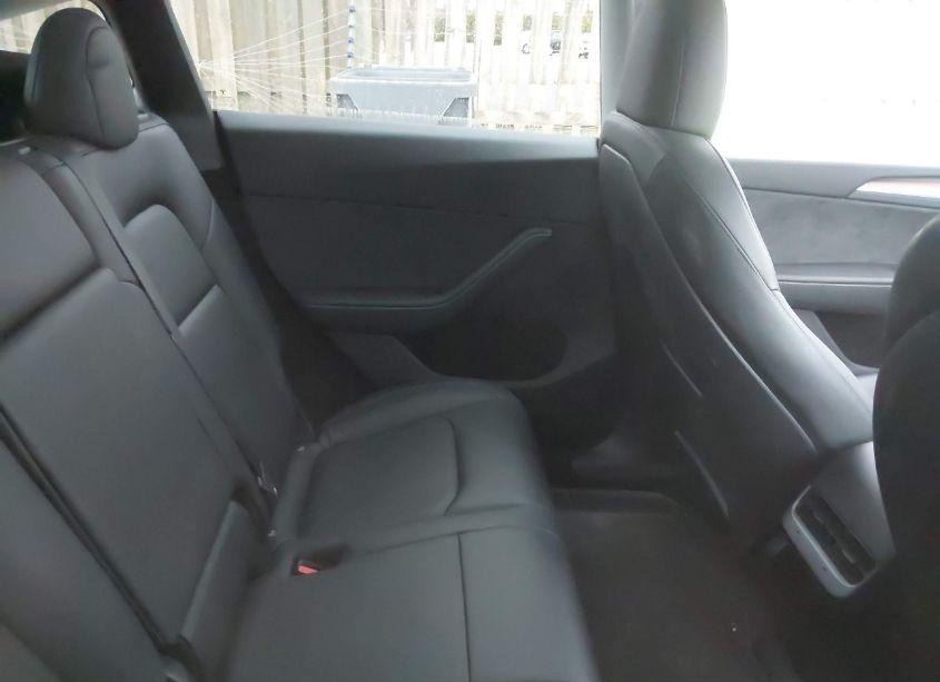 Photo 8 of 2023 Tesla Model Y AWD/LONG RANGE DUAL MOTOR ALL-WHEEL DRIVE (VIN 7SAYGDEE7PA121615)