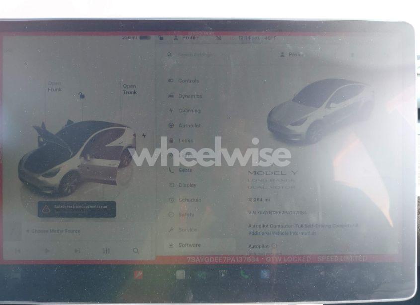 Photo 7 of 2023 Tesla Model Y AWD/LONG RANGE DUAL MOTOR ALL-WHEEL DRIVE (VIN 7SAYGDEE7PA137684)