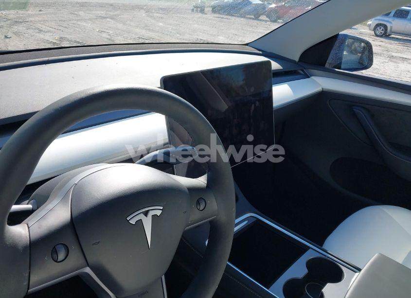 Photo 15 of 2023 Tesla Model Y AWD/LONG RANGE DUAL MOTOR ALL-WHEEL DRIVE (VIN 7SAYGDEE7PA143890)